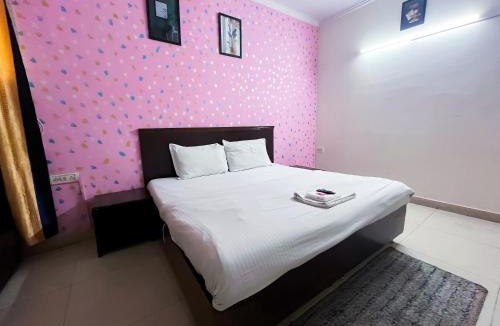 East of Kailash Bed & Breakfast | Krishna Residency - East Of Kailash