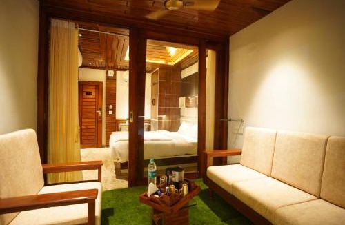 Kolhapur Hotel | Krishna's Wood Villas