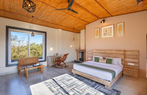 Village Hokra Villa | Krishna Serenity Villa Pet-friendly 7-BHK Farmhouse with Pool, Gazebo and Garden