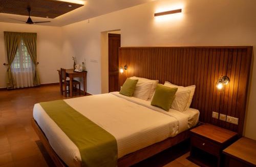 Thanneermukkom Resort | KTDC Kumarakom Gateway Resort