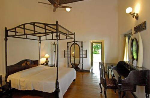 Kumily Resort | KTDC Lake Palace