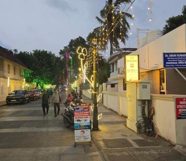 Thiruvananthapuram Apartment | Kubera Heritage Inn , Near Sreepadmanabhaswamy temple