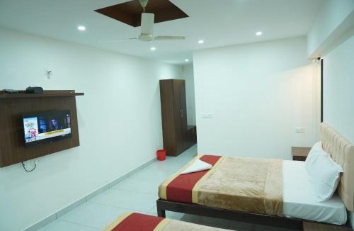 Subrahmanya Hotel | Kukkeshree Heights