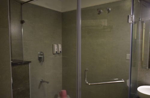 Gingee Hotel | Kumaran Residency