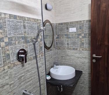 Anna Nagar Apartment | kurinji Aishwaryam Serviced Apartment