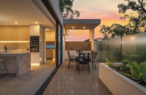 Kyle Bay House | Kyle Bay House - Luxury New Build 4 Bed, Steps to the Water