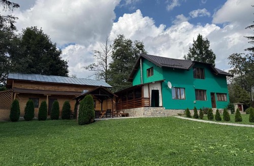 Cheia House | La Canton Cheia