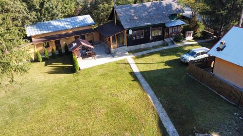 Cheia House | La Canton Cheia
