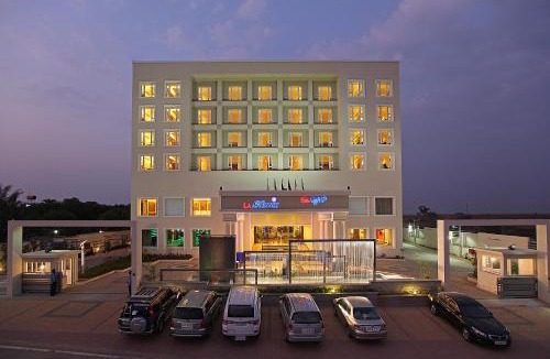 Attibele Hotel | La Classic- Attibele, Hosur