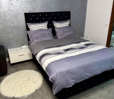 Calafat House | La DeDe