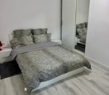 Calafat House | La DeDe