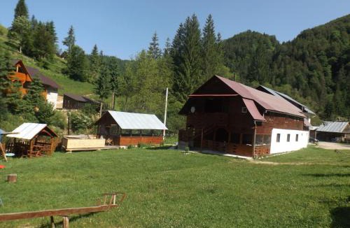 Garda de Sus House | La Marian pensiune restaurant