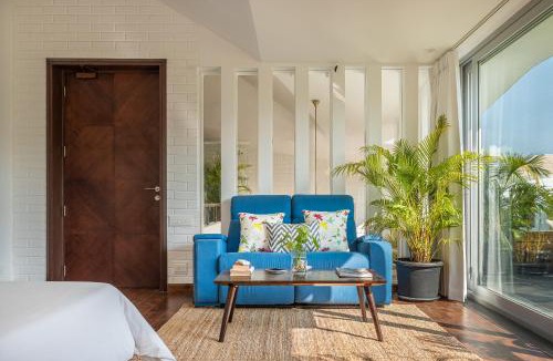 Vagator Apartment | La Maroma by The Blue Kite - 3BHK Luxury Villas with Private Pool, Fully Equipped Kitchen, Garden, Patio, Security & WiFi Near Vagator Beach
