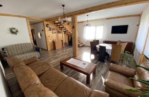 Grinties House | La Mili