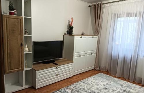Craiova Apartment | La Montzi For4