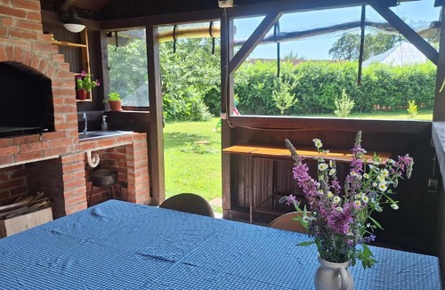 Valea Mare-Pravat House | La numărul 100, Nămăești