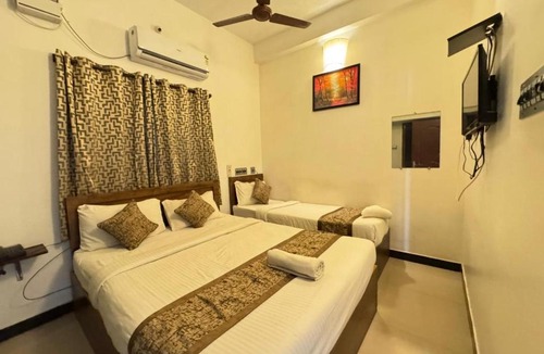 Kalapettai Bed & Breakfast | La Paradise Residency - TIE Hotels