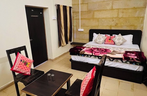 Amar Sagar Pol House | La Purezza stay and restaurant