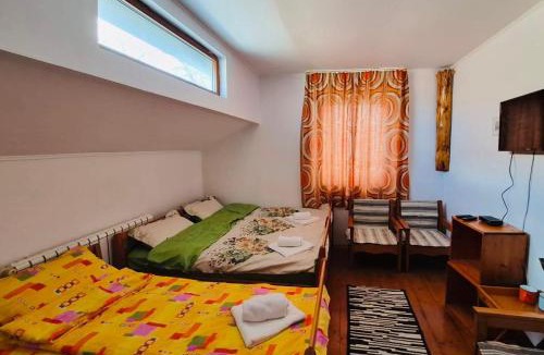 Brebu Nou House | La Răscruce