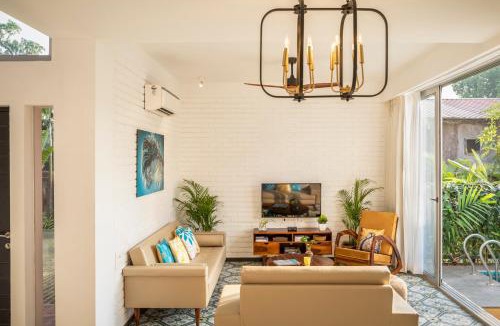 Chapora Villa | La Risa by The Blue Kite - 2 BHK Villas near Vagator Beach, Private Pool with Kitchen, Balcony, Security