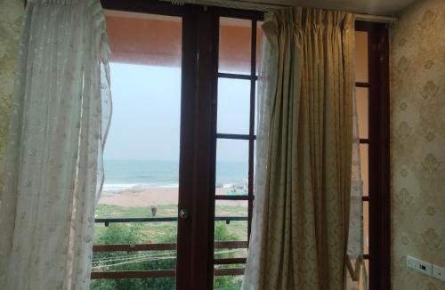 Pondicherry Beach Bed & Breakfast | La sea villa