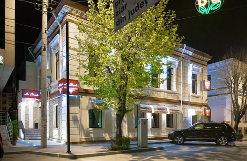 Pitesti Hotel | La Strada Boutique Villa