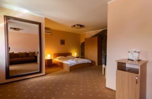 Stefanesti Hotel | LaCetate Boutique Hotel