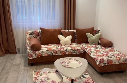 Craiova Apartment | Lad Petite Maison