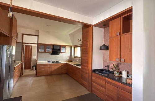 Inna House | Lahari by Hireavilla - Chic 4BR Beachfront Villa