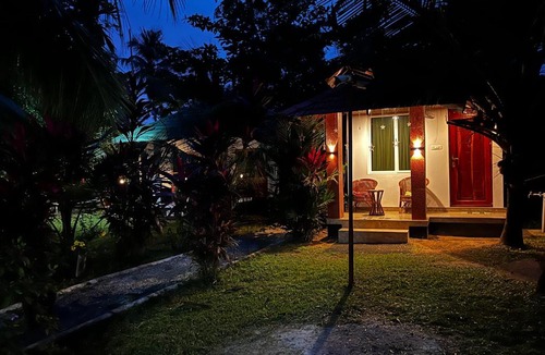 Chirayinkil House | Lake Homes