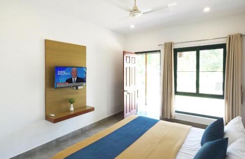 Andhakaranazhy Hotel | Lake Vechoor Villas