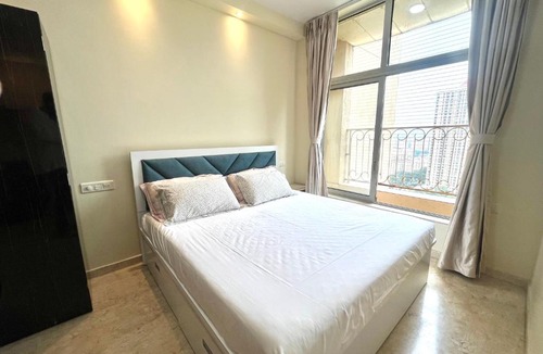 Thane West Apartment | Lakefront AC Balcony LakeView Studio Apartment at Hiranandani Estate, Thane