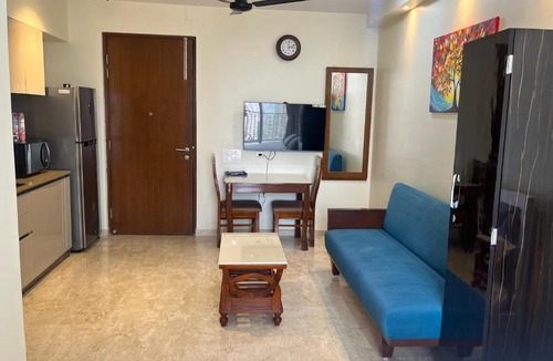 Thane West Apartment | Lakefront AC Balcony LakeView Studio Apartment at Hiranandani Estate, Thane