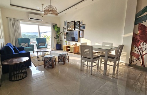 Arpora Villa | Lakefront, Pvt Pool, Caretaker - The BluJam Villa