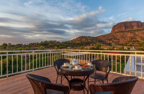Khodala Villa | Lakeside Summers by VEO - Part of StayVista