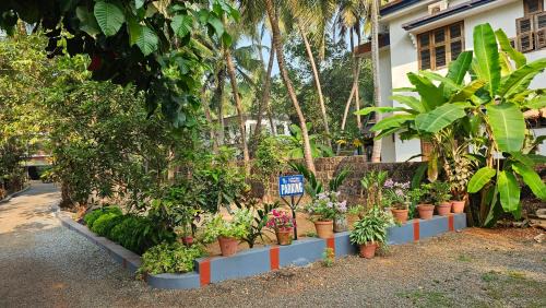 Kasaragod District House | Lakeview homestay