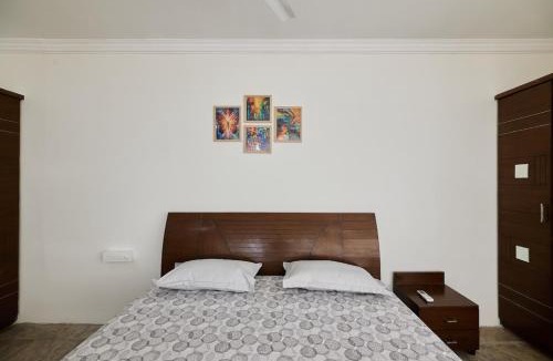 Serilingampally Apartment | LakeView Penthouse Room Himayatnagar