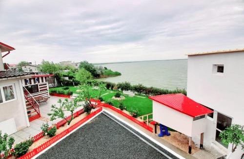 Navodari House | LakeViewHouse