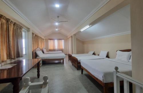 Chinnakanal Resort | Lakezone Holiday Resort