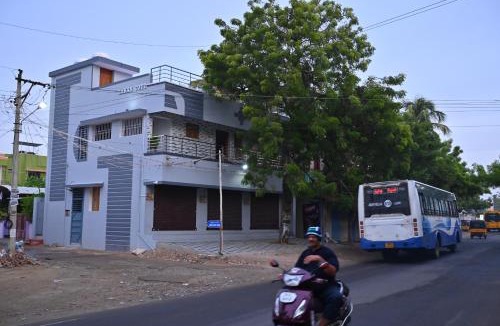 Tiruchendur House | LAKSH COTT Home Stay