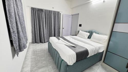 Madhapur Apartment | Lakshaura Service Apartment