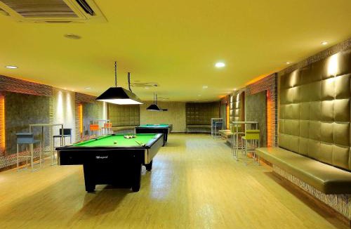 Jogeshwari East Hotel | Lalco Residency