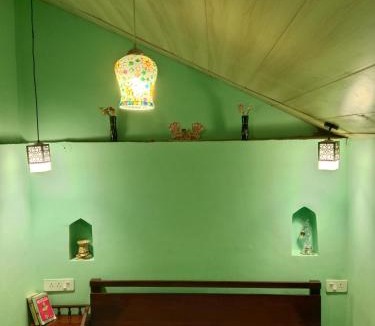 Landour Ski Chalet | Landour Chalet Mussoorie Cozy and Aesthetic Kothri Homestays