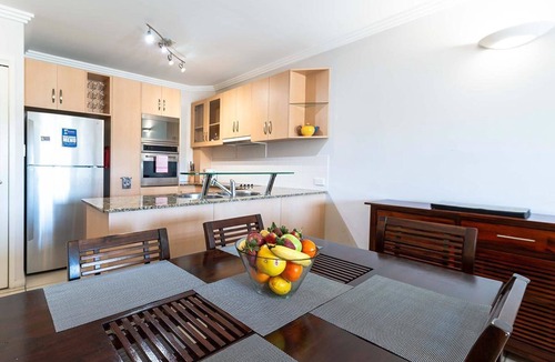 Portsmith Apartment | Large 2 Bedroom Apartment in the Heart of Cairns