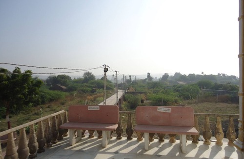 Palitana Apartment | Large Apartment at Taleti, Palitana surrounded by Jain Temples