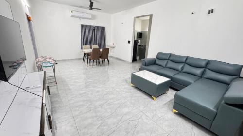 Madhapur Apartment | Lavish -2BHK Service Apartment