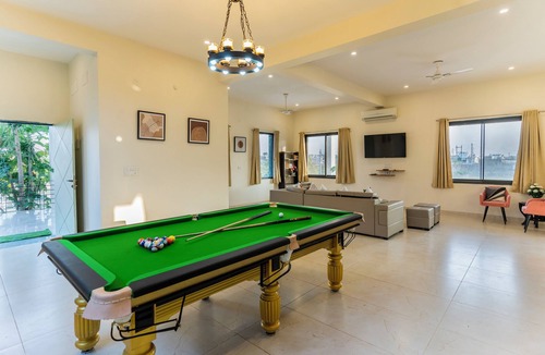 Udaipur Villa | Lavish 5BHK Villa with Grand Garden, Private Pool & Elite Amenities