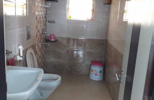 Kolkata Apartment | Lavish & Stylish , Furnished A.C Apartment at 7th floor with front sky views .