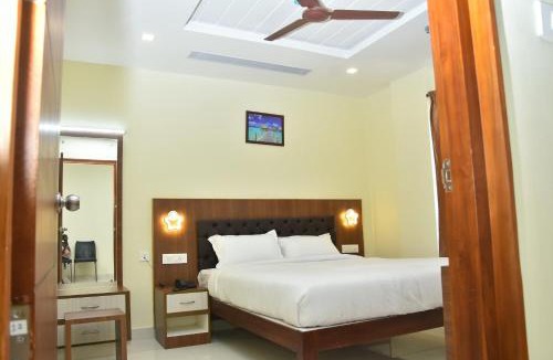 Karaikal Hotel | Le Arul Park