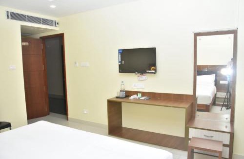 Karaikal Hotel | Le Arul Park